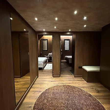 Hotel The Hh Point Tirana