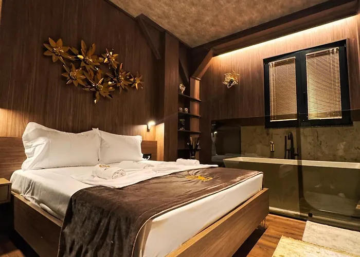 Hotel The Hh Point 5*