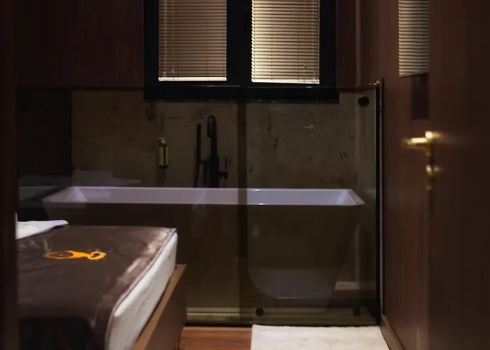 The Hh Point 5* Tirana