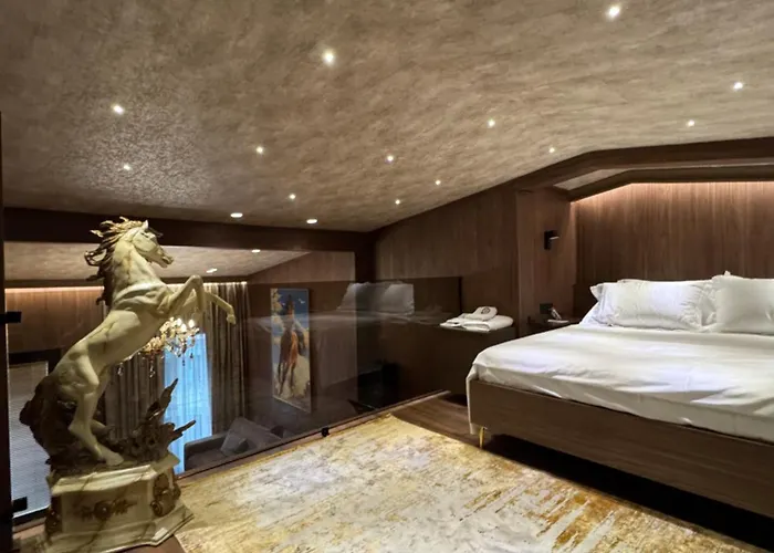 The Hh Point 5* Tirana