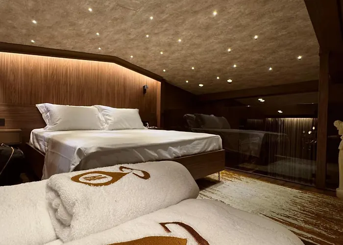 Hotel The Hh Point Tirana