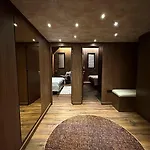 ホテル The Hh Point ティラナ