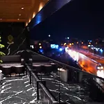 The Hh Point ティラナ