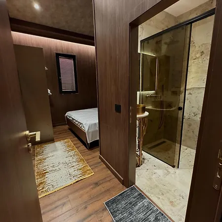 The Hh Point Hotel Tirana