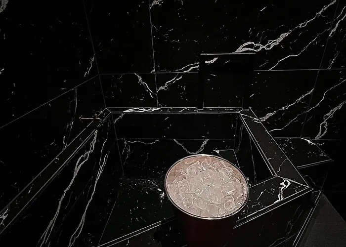 Hotel The Hh Point Tirana